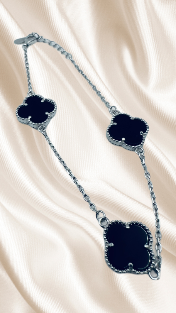 Pulsera Trebol negra