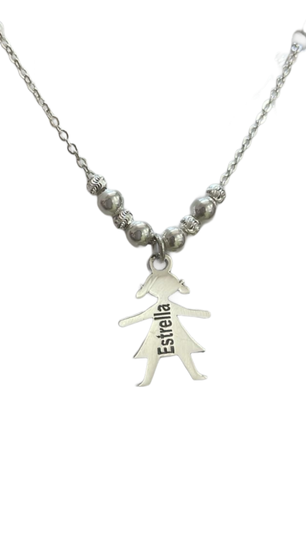 Collar con un niño personalizado con nombre